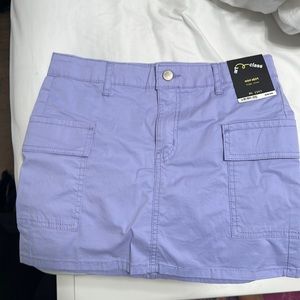 Light purple cargo skirt.